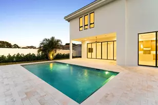 261 NW 8th St, Boca Raton, FL 33432 - Photo 52