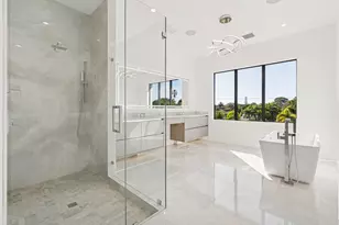 261 NW 8th St, Boca Raton, FL 33432 - Photo 18