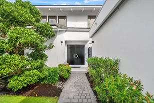 229 S Maya Palm Dr, Boca Raton, FL 33432 - Photo 6