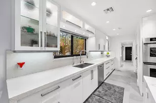 229 S Maya Palm Dr, Boca Raton, FL 33432 - Photo 20