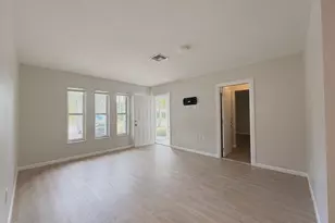 9241 Silverthorne Dr, West Palm Beach, FL 33403 - Photo 4