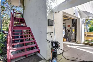 550 Sky Lake Dr, West Palm Beach, FL 33415 - Photo 32