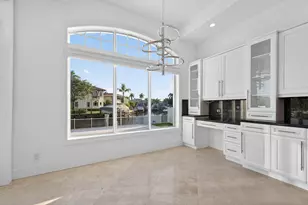 724 NE 36th St, Boca Raton, FL 33431 - Photo 24