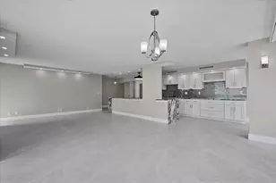 5540 N Ocean Dr, Singer Island, FL 33404 - Photo 4