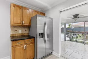 1921 NE 28th Ct, Lighthouse Point, FL 33064 - Photo 16