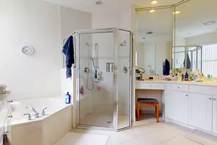 10072 Armani Dr, Boynton Beach, FL 33437 - Photo 6