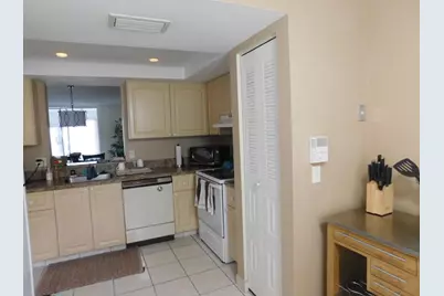 15 Willowbrook Lane #104, Delray Beach, FL 33446 - Photo 6