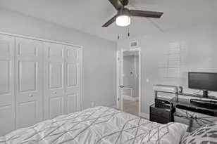 204 Palm Beach Trace Dr, Royal Palm Beach, FL 33411 - Photo 14