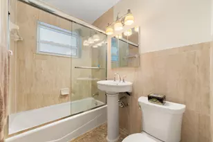 2001 NE 30th St, Fort Lauderdale, FL 33306 - Photo 16