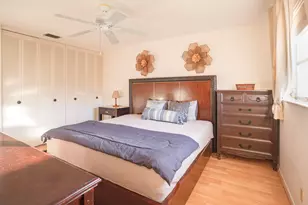 2835 Crosley Dr E, West Palm Beach, FL 33415 - Photo 12