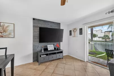 5904 Abbey Road, Tamarac, FL 33321 - Photo 8