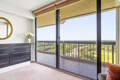 1900 Consulate Place #1005, West Palm Beach, FL 33401 - Photo 10