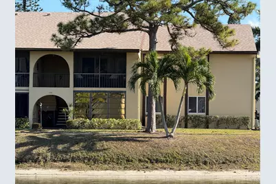 338 Pine Ridge Circle #B-2, Greenacres, FL 33463 - Photo 2