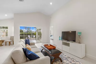 6153 Bay Isles Drive, Boynton Beach, FL 33437 - Photo 2