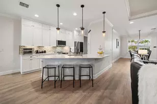 1901 Primrose Ln, Wellington, FL 33414 - Photo 6