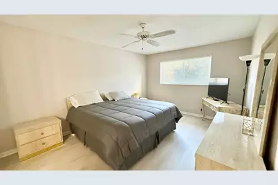 705 Lori Drive #209, Palm Springs, FL 33461 - Photo 8
