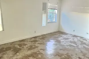 141 Plumage Ln, West Palm Beach, FL 33415 - Photo 8