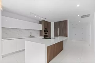 851 NE 1st Ave, Miami, FL 33132 - Photo 10