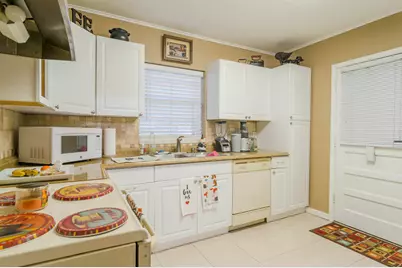 10693 N Military Trail #11, Palm Beach Gardens, FL 33410 - Photo 10