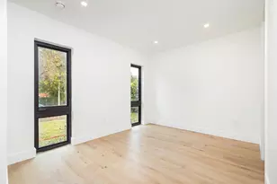 350 Colonial Rd, West Palm Beach, FL 33405 - Photo 18