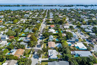 350 Colonial Road, West Palm Beach, FL 33405 - Photo 30