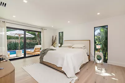 350 Colonial Road, West Palm Beach, FL 33405 - Photo 12