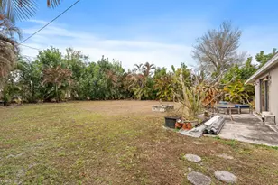 464 SE Asbury Ln, Port Saint Lucie, FL 34983 - Photo 16