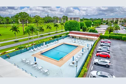 3661 Via Poinciana #410, Lake Worth, FL 33467 - Photo 38