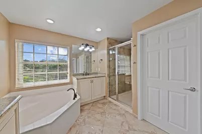 7865 Jewelwood Drive, Boynton Beach, FL 33437 - Photo 18