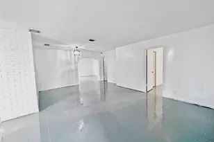 207 Huron Pl, West Palm Beach, FL 33409 - Photo 2