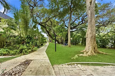 1945 NW 4th Avenue #43c, Boca Raton, FL 33432 - Photo 2