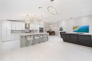 1077 Siena Oaks Cir E, Palm Beach Gardens, FL 33410 - Photo 6