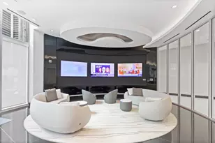 851 NE 1st Ave, Miami, FL 33132 - Photo 22