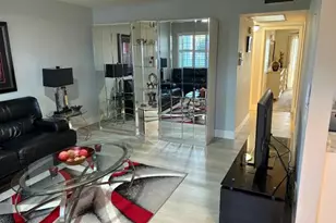 1015 Cornwall A, Boca Raton, FL 33434 - Photo 6