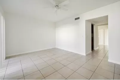 5070 Elmhurst Road #F, West Palm Beach, FL 33417 - Photo 4