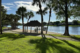 1101 Colony Point Cir, Hollywood, FL 33026 - Photo 1