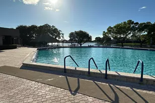 1101 Colony Point Cir, Pembroke Pines, FL 33026 - Photo 38
