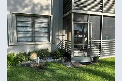1101 Colony Point Circle #108, Pembroke Pines, FL 33026 - Photo 10