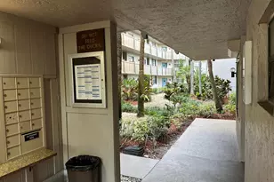 1101 Colony Point Cir, Pembroke Pines, FL 33026 - Photo 4