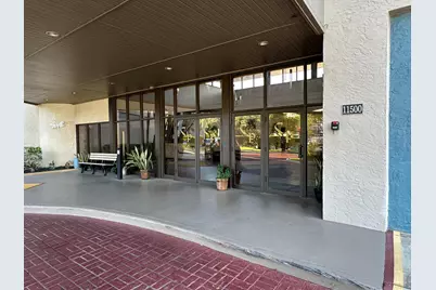 1101 Colony Point Circle #108, Pembroke Pines, FL 33026 - Photo 24