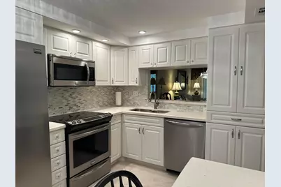 1101 Colony Point Circle #108, Pembroke Pines, FL 33026 - Photo 4