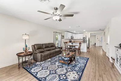 1652 SW Penrose Avenue, Port Saint Lucie, FL 34953 - Photo 10