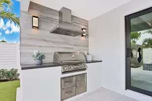 441 S Lyra Cir, Juno Beach, FL 33408 - Photo 52