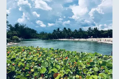 1831 Wheeler Road, North Palm Beach, FL 33408 - Photo 8