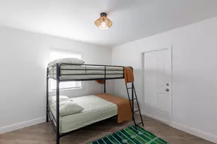 327 Dartmouth Dr, Lake Worth Beach, FL 33460 - Photo 14