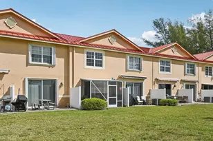 4065 Crystal Lake Dr, Pompano Beach, FL 33064 - Photo 38