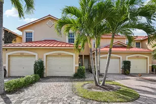 4065 Crystal Lake Dr, Pompano Beach, FL 33064 - Photo 4