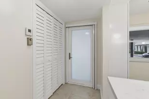 911 Gardenia Dr E, Delray Beach, FL 33483 - Photo 16