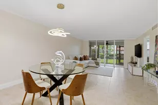 911 Gardenia Dr E, Delray Beach, FL 33483 - Photo 4