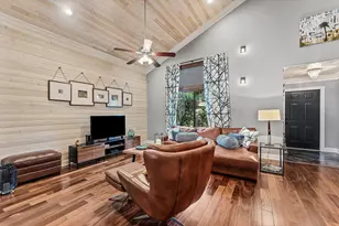 10664 San Bernardino Way, Boca Raton, FL 33428 - Photo 6